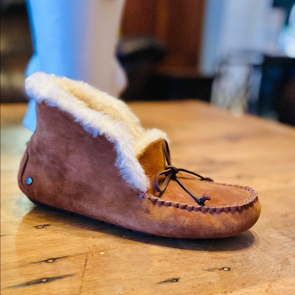 UGG Australia Alena Slipper Booties 1004806 SUEDE Chestnut Women's Sz.8